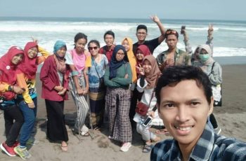 Kunjungan Turis Asing dan Native